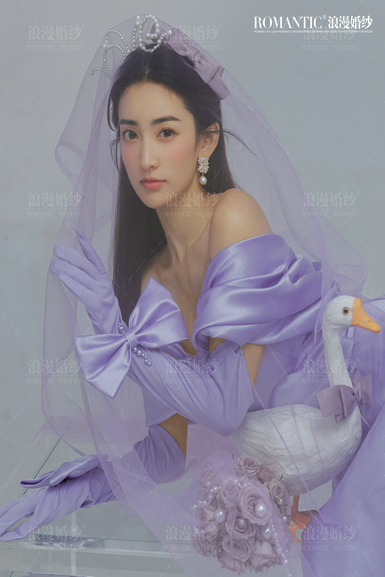 紫色礼服